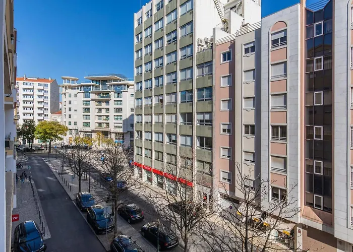 Fabulous 2 Bedroom By Innkeeper Лиссабон